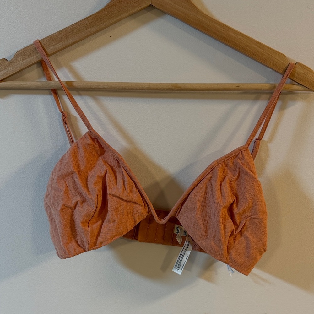 NWOT - Free People Deep plunge Women's Soft Triangle Bralette - peach - S